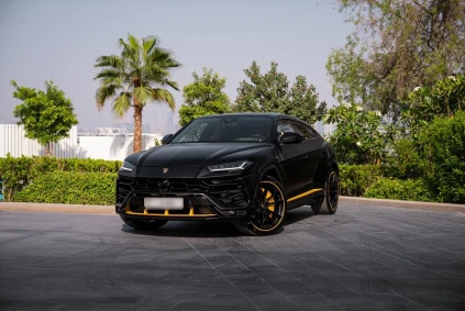 Lamborghini Urus Black Edition