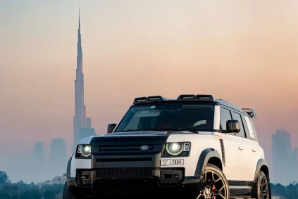 Land Rover Defender V6